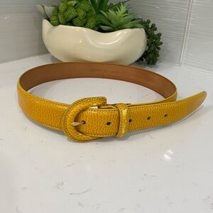 Vintage Banana Republic Mustard Leather Belt Made in Italy Size 28